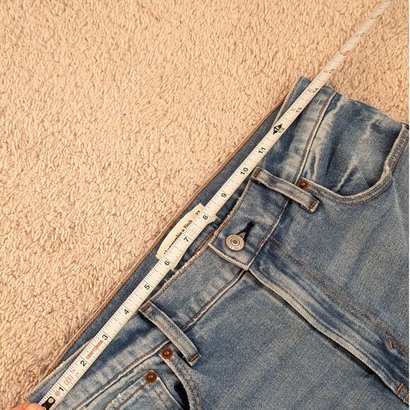 Abercrombie & Fitch The Mom Blue High Rise Cropped Ankle Jeans, size 27/US 4 - Picture 6 of 6